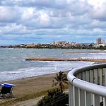 Beachfront Apartment In Bocagrande