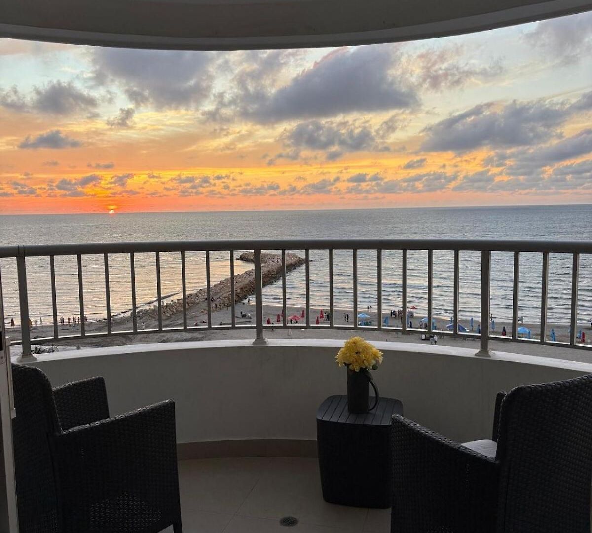 Beachfront In Bocagrande Apartamento *