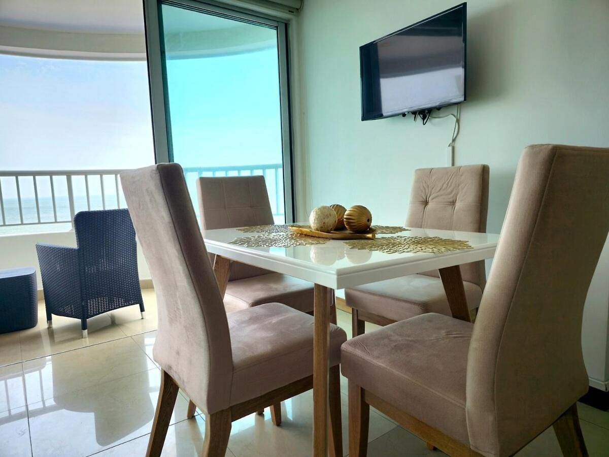 Apartamento Beachfront In Bocagrande Cartagena